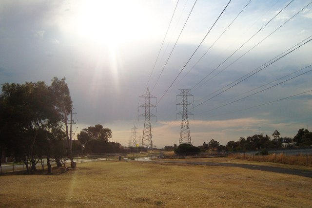 20140115-Jacana-heatwave-electricity-transmission-DSC03741-w640